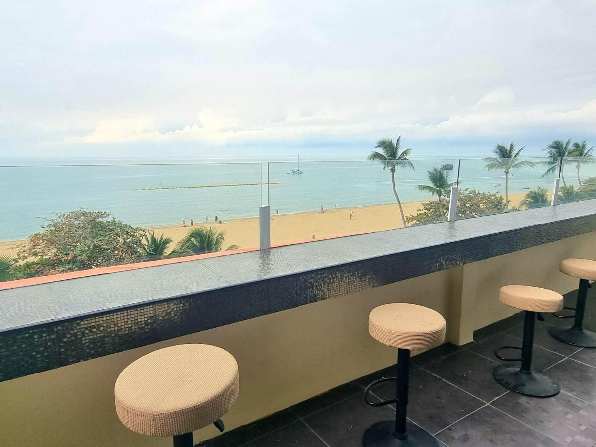 Happy Jomtien - Beachfront Ngoại thất bức ảnh