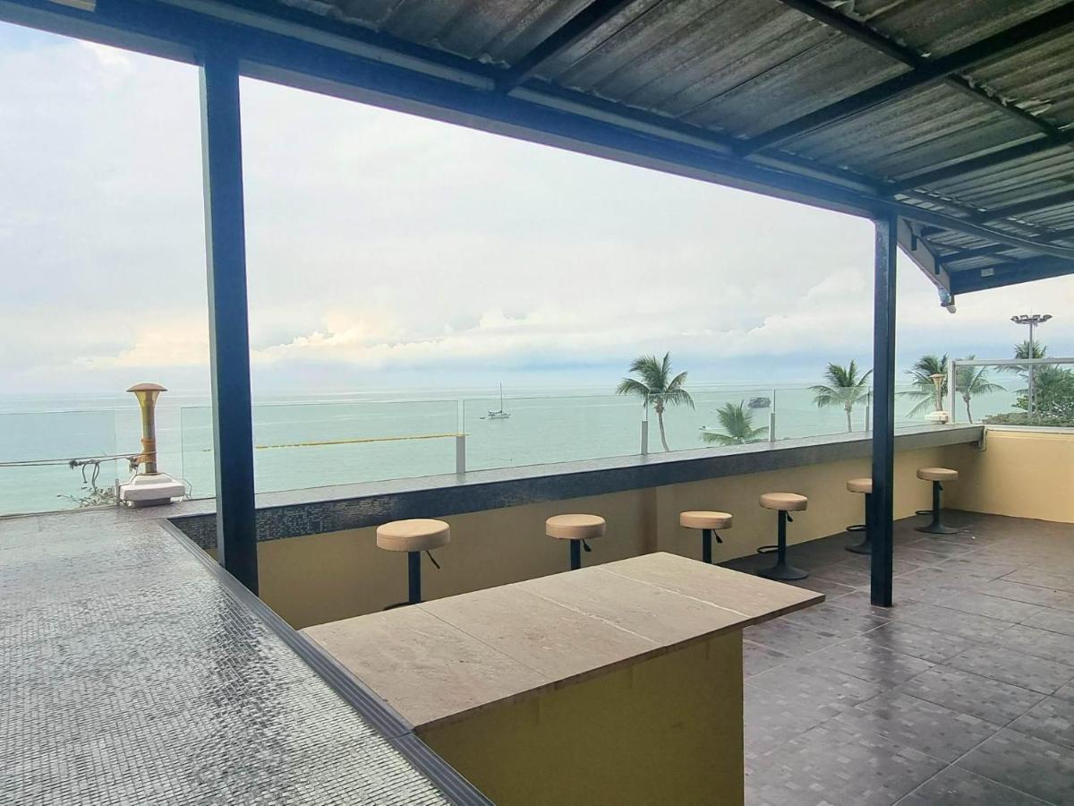 Happy Jomtien - Beachfront Ngoại thất bức ảnh