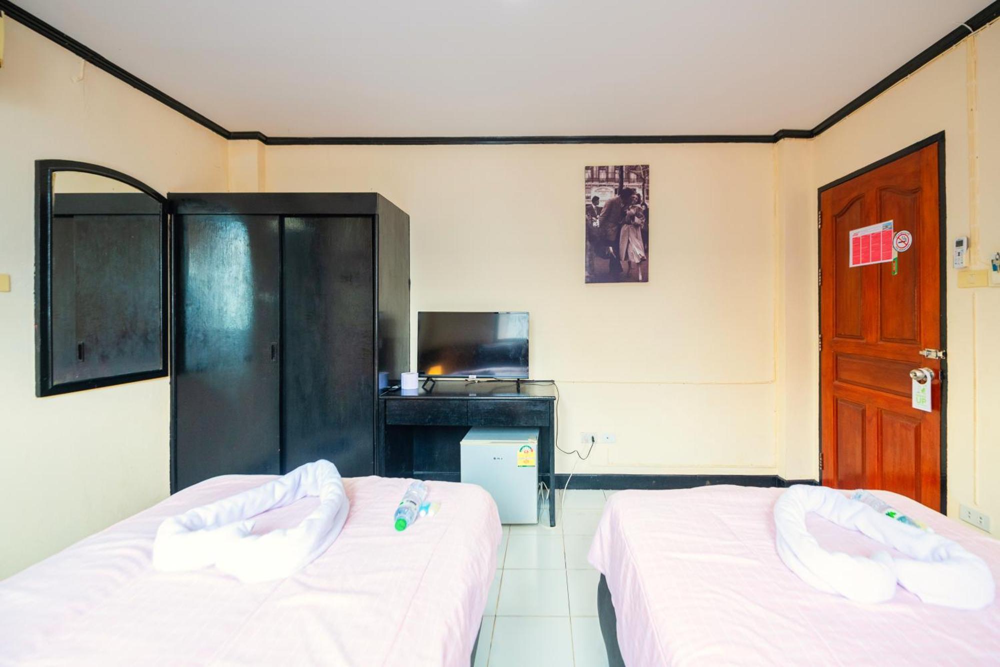 Happy Jomtien - Beachfront Phòng bức ảnh