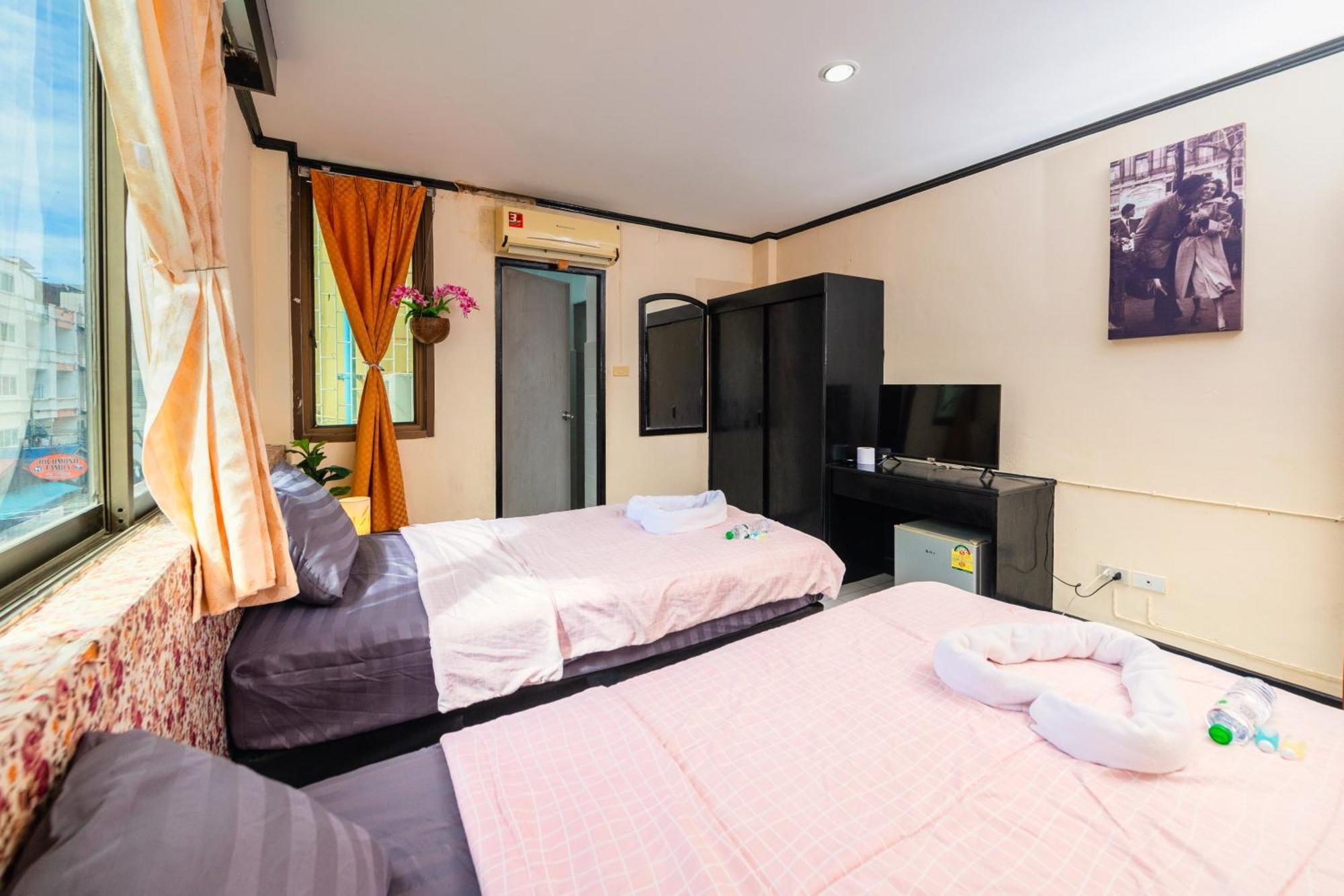 Happy Jomtien - Beachfront Phòng bức ảnh
